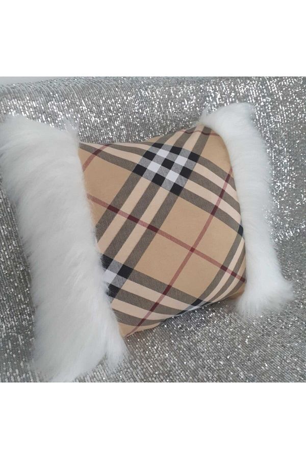 Pullu yast k design Burberry Fur Decor Pillow Case Trendyol