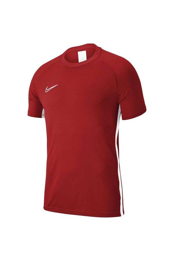Nike t shirt red deals