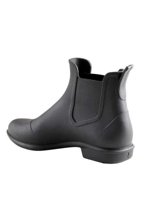Decathlon chelsea boots hotsell