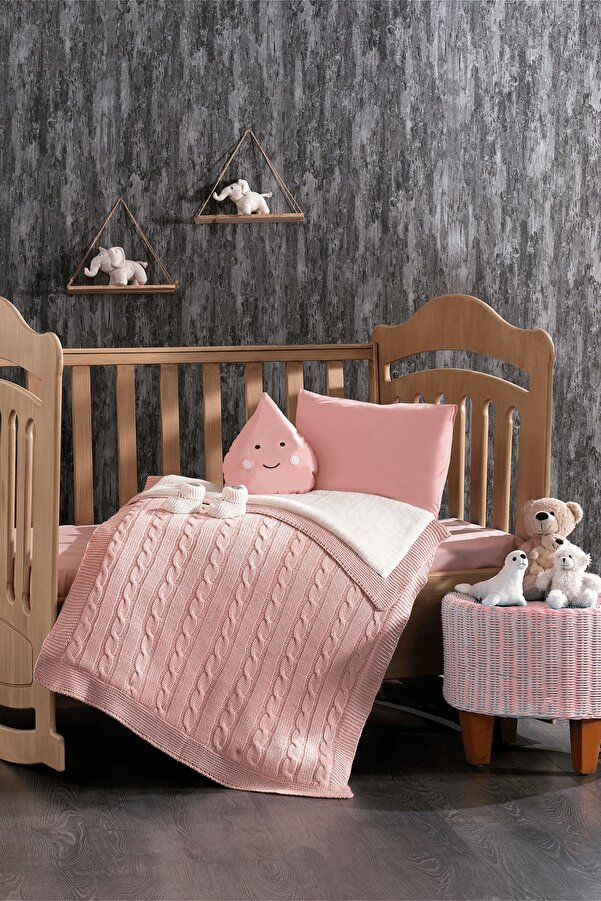 Minelya Home Collection 4 Parça Patik Hediyeli %100 Pamuk Triko Battaniyeli Ve Armut Yastıklı Lilya Pembe Bebek Uyku Seti