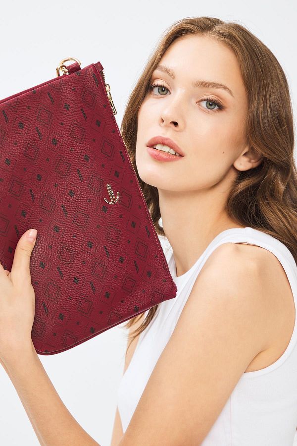 Claret clutch bag shop