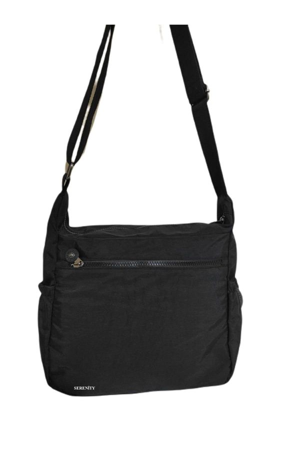 Plenty of pockets crossbody top