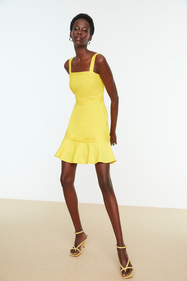 Yellow strappy dress 2025