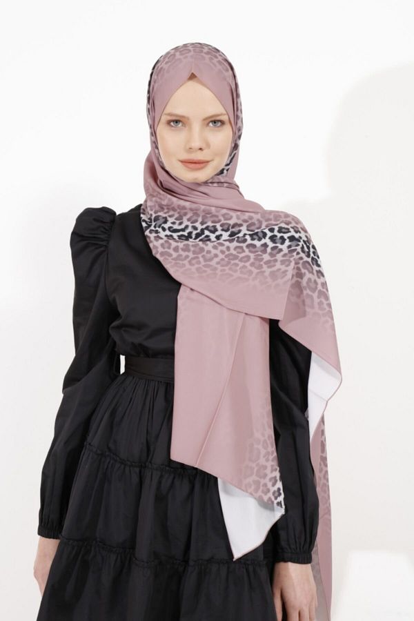 Differenza-Gradient Leopard Shawl Powder 1