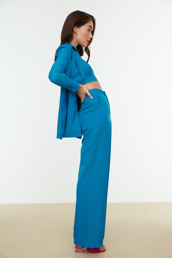 Trendyol Collection-Saks gewebte Hose mit weitem Bein TPRAW22PL0402 1