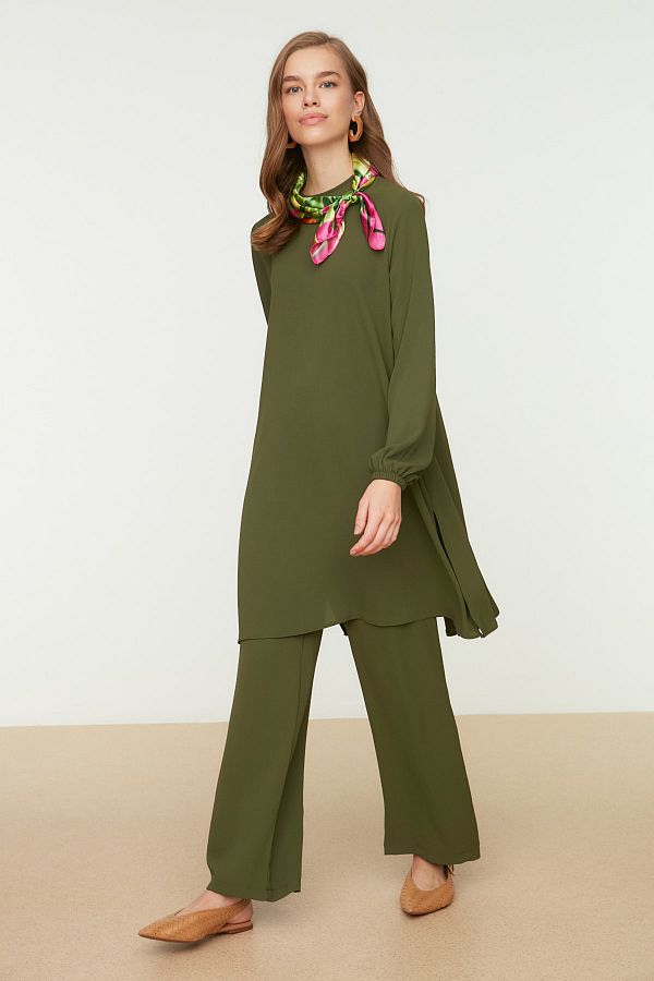 Trendyol Modest-طقم منسوج بأكمام كاكي مرنة وواسعة الساق من Aerobin - بنطلون TCTSS22US0023 1