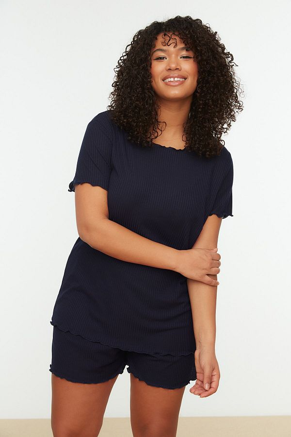 Trendyol Curve-Marineblaues, geripptes Strick-Pyjama-Set TBBSS22PT0216 1