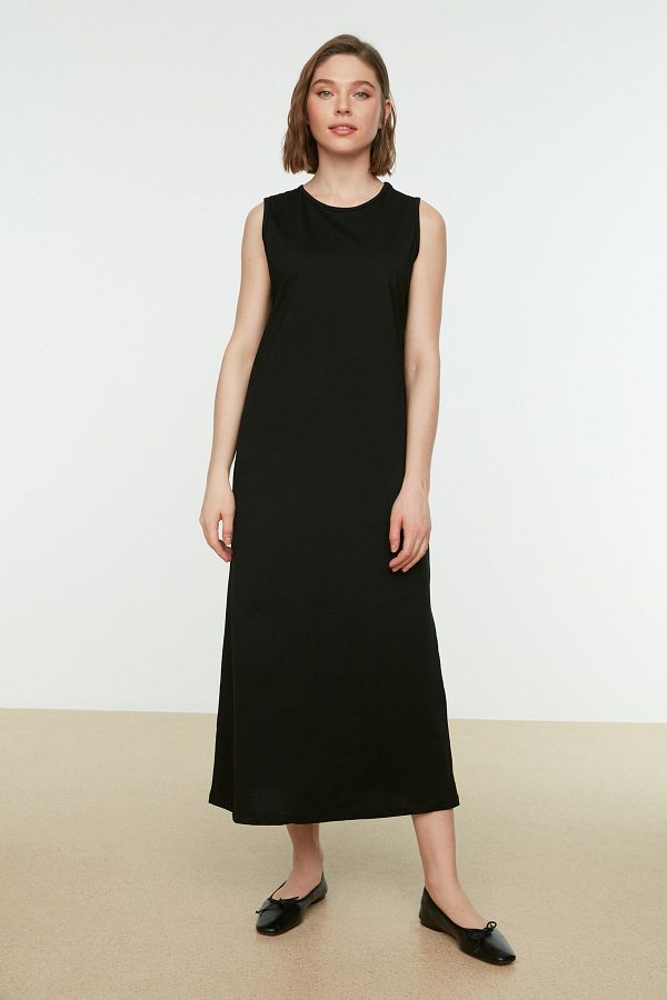 Trendyol Modest-Schwarzes, ärmelloses, lang gefüttertes Unterwäsche-Kleid TCTSS21UK0034 1