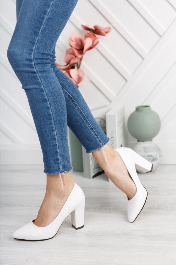 MERVE BA Women s White High Thick Heeled Shoes Trendyol
