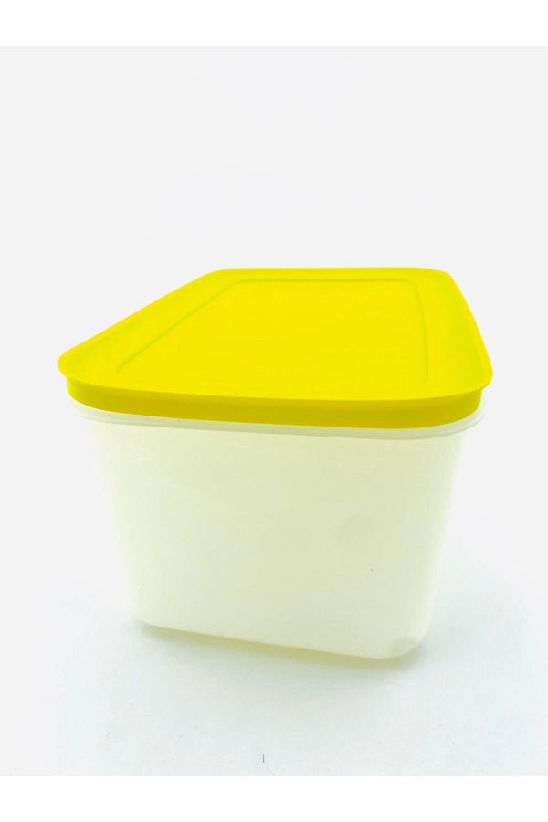 Tupperware-Alaska Deep 2.5 lt Storage Container 1