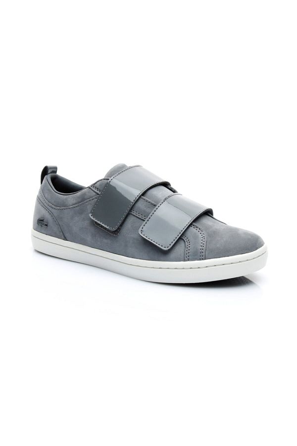 Lacoste-حذاء رياضي نسائي باللون الرمادي 1