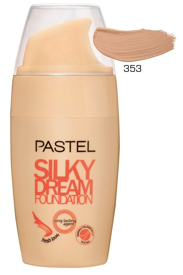 Pastel-Foundation with Light Structure and Coverage 1