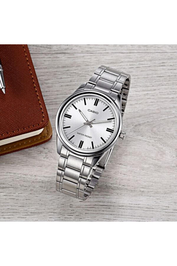 Casio-Ltp-v005d-7audff Retro Wristwatch 1