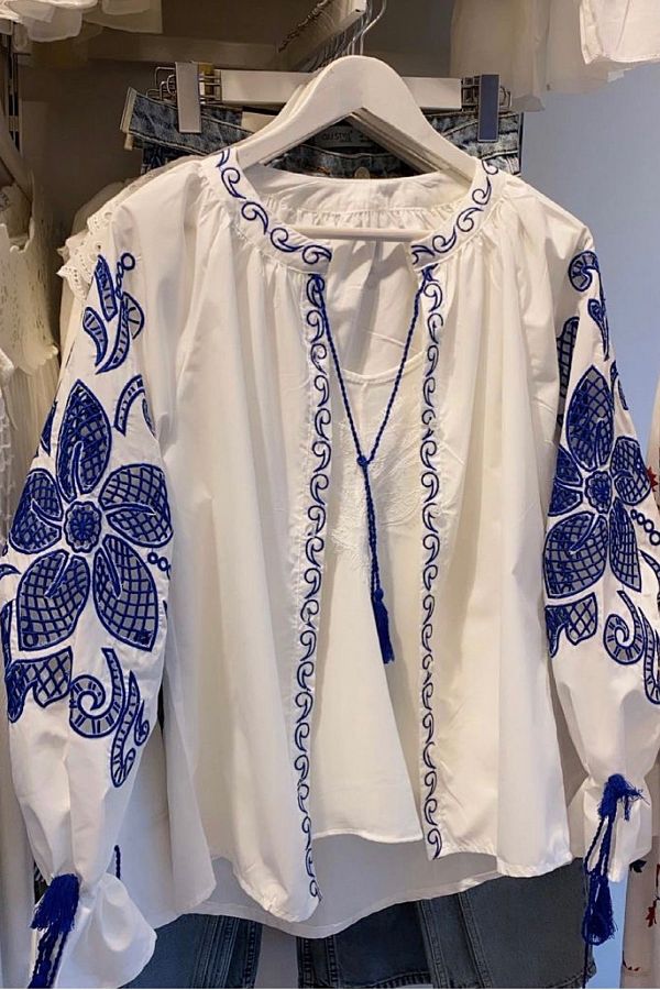 FEMELLE Women s Tasseled Blue Embroidery Ethnic Jacket