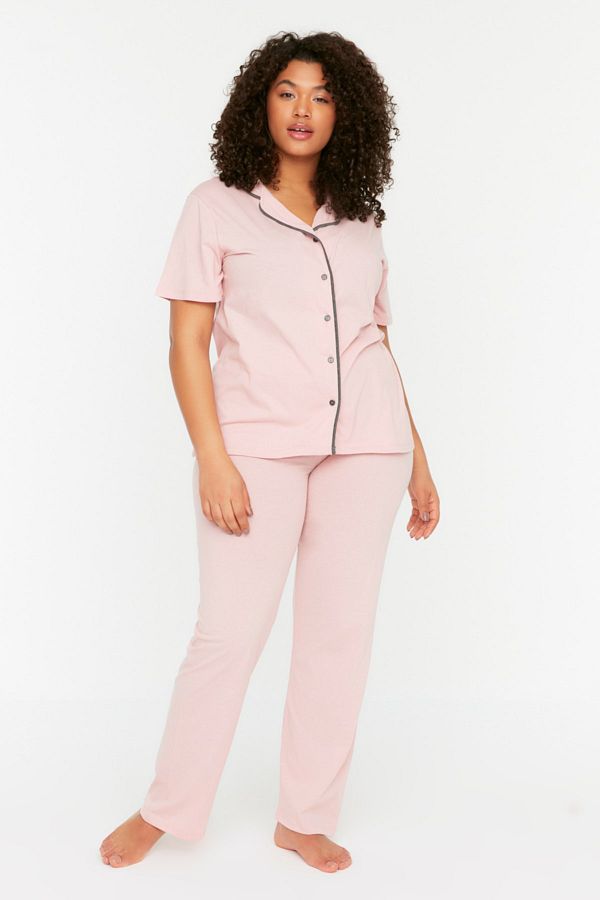 Trendyol Curve-Puderfarbenes Pyjama-Set mit Hemdkragen und Rippenmuster TBBSS22PT0220 1