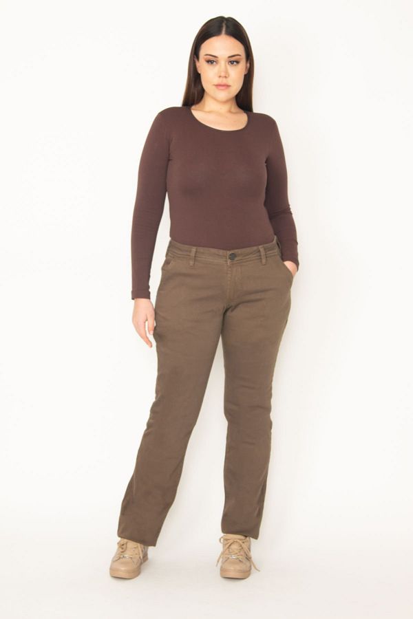 Plus size khaki jeans hotsell