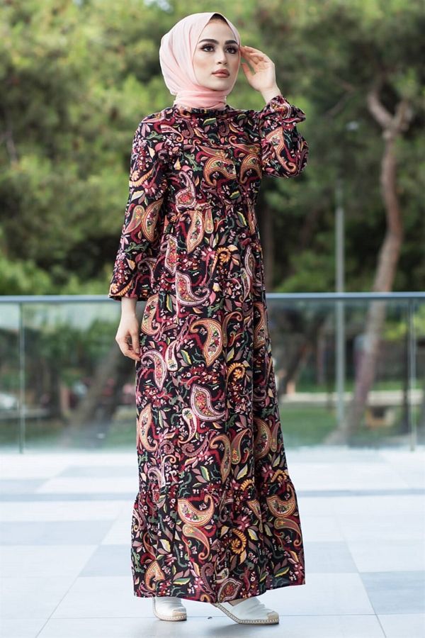 InStyle-Shawl Pattern Woven Hijab Dress - Black 1