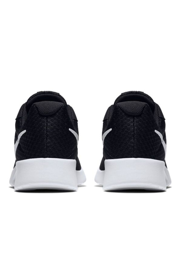 Nike Nike812654 Black and White Nike Tanjun Trendyol