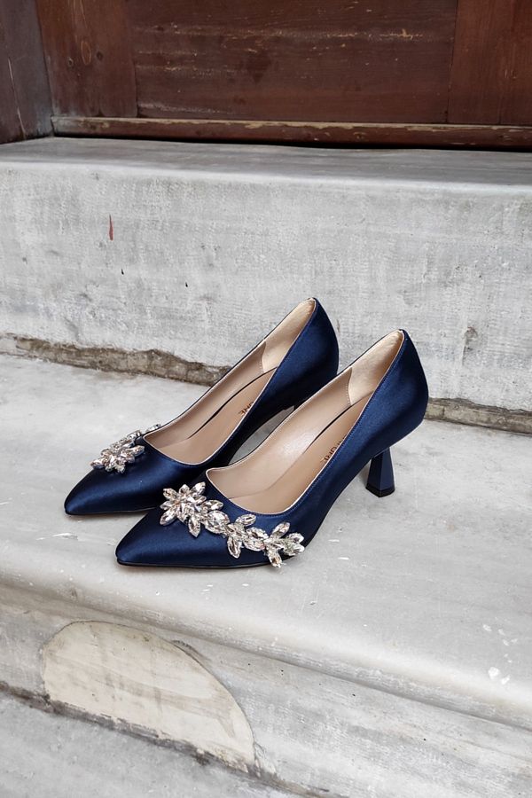 LA CALZATURE Navy Blue Satin 7cm Champagne Heel Stiletto Women s Shoes with Star Accessory Trendyol
