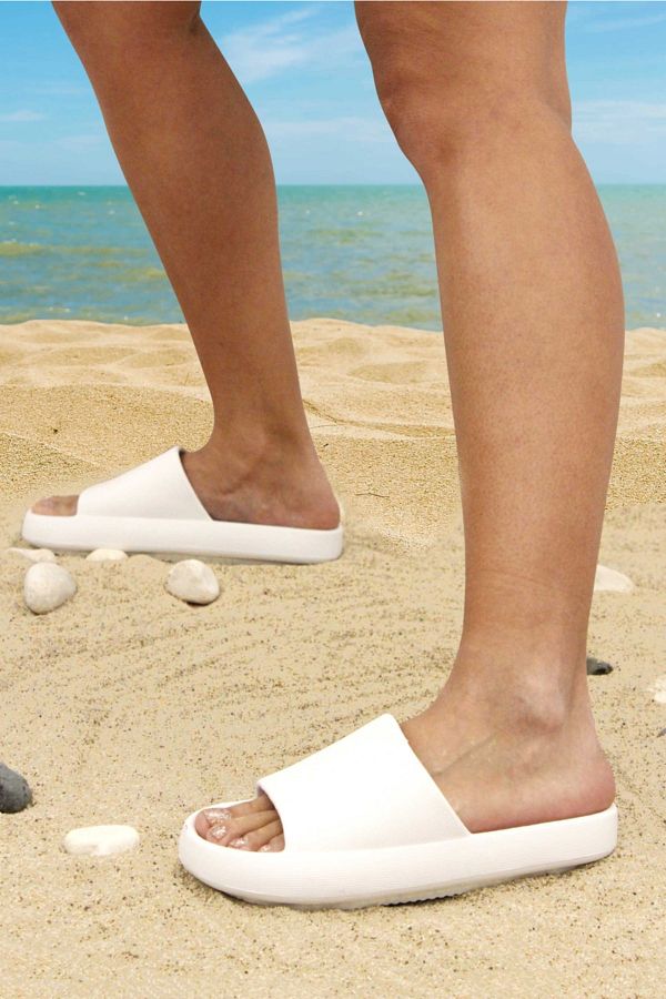 solariz-White Women's Beach Pool Sea Daily Slippers 1
