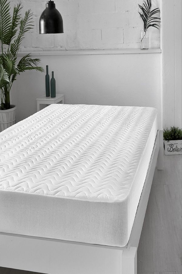 Coperta-Quilted Full Coverage Mattress Protector 1