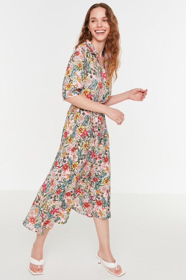 Trendyol Collection-Φόρεμα πουκάμισο από βισκόζη σε λιλά λουλουδάτο ζωσμένο μίντι υφαντό TWOSS20EL1559 1