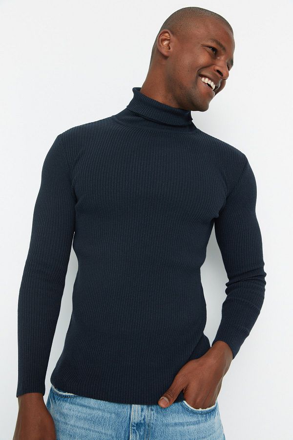 Trendyol Collection-Marineblauer Slim-Fit-Rollkragenpullover aus Baumwolle mit Zopfmuster TMNAW20MG0031 1