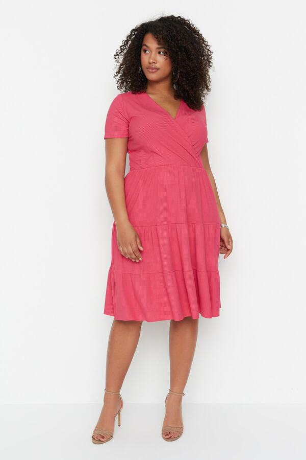 Trendyol Curve-Сукня з V-подібним вирізом Fusya Stakter Orme Plus Size TBBSS22EL1638 1