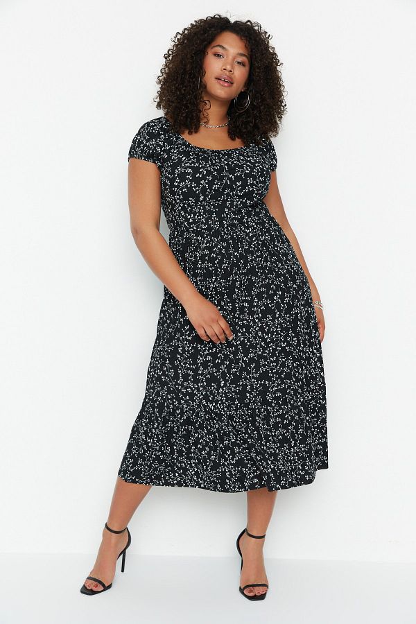 Trendyol Curve-Чорна сукня з квітковим візерунком Aline довжиною максі Orme Plus Size TBBSS22AH00009 1