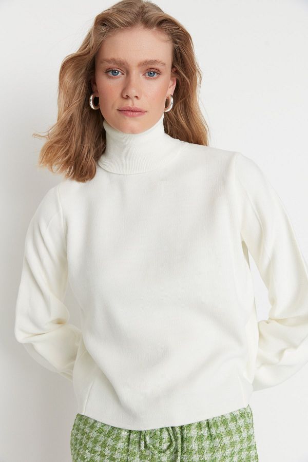 Trendyol Collection-Ecru Basic Turtleneck Sweater TWOAW21KZ0485 1