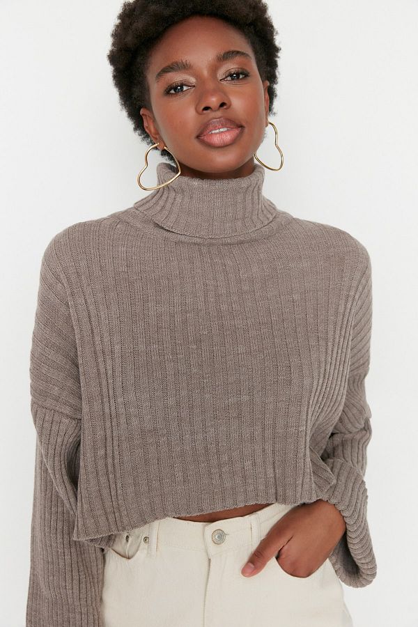 Trendyol Collection-Brauner kurzer Basic-Strickpullover TWOAW22KZ0223 1