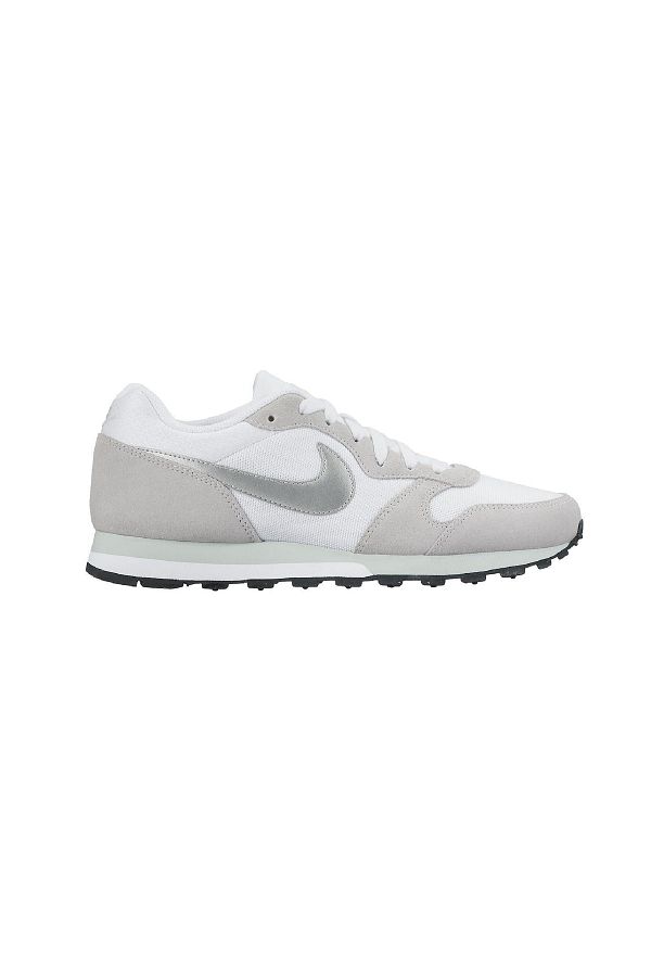749869 nike 2025