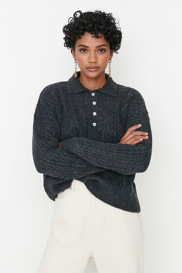 Trendyol Collection-Pulover din tricotaje cu textura moale, antracit, cu ajustare largă TWOAW21KZ2635 1