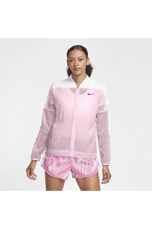 Nike icon clash running jacket deals