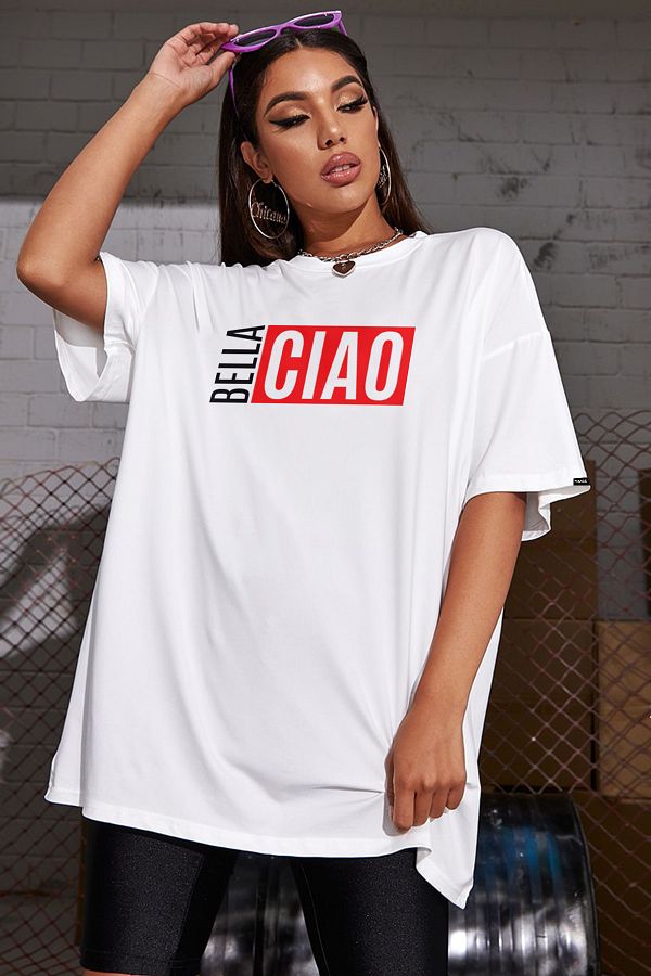 voyagedepasage Pasage Oversize Bella Ciao Printed White T shirt Trendyol