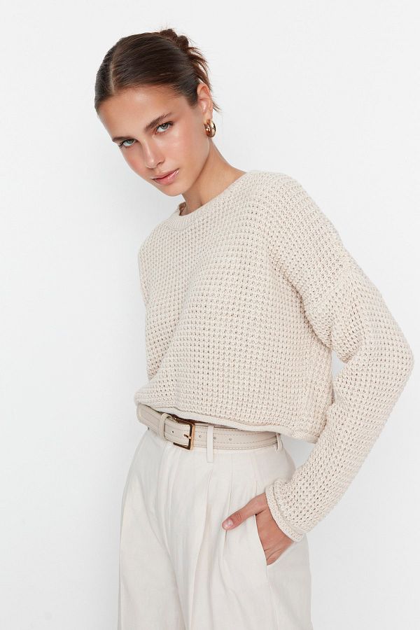 Trendyol Collection-Wide Fit Stone Crop Strickpullover – TWOAW23KZ01193 1