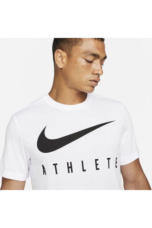 Nike t shirt athlete store