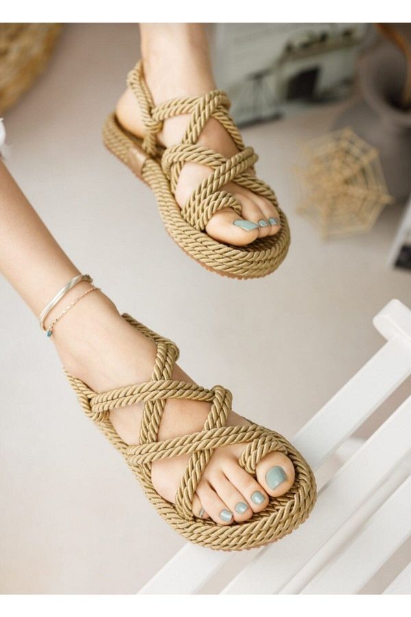 Faymi Shop Women s Gold Straw Sandals Trendyol
