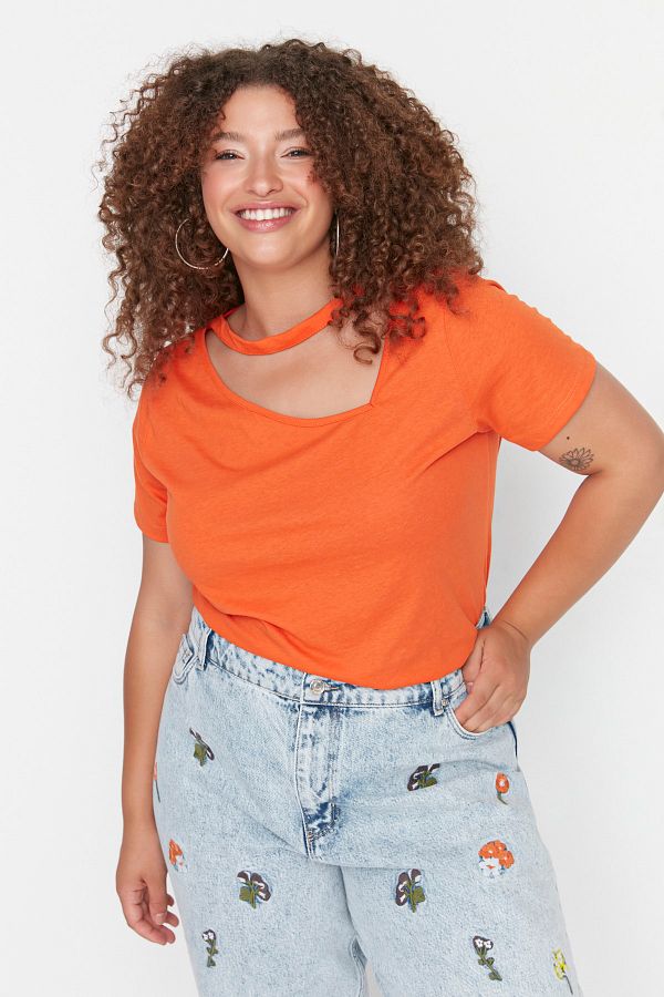 Trendyol Curve-100% Cotton Orange Knitted T-Shirt - Window Detailed TBBSS22BF00001 1