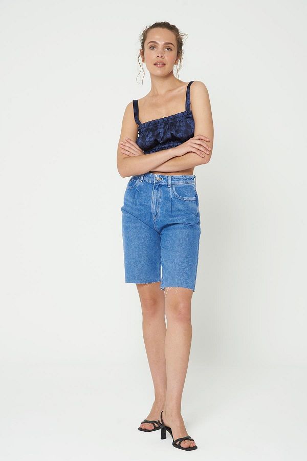 CROSS JEANS-Medium Blue High Waist Pleat Detailed Zippered Cut-Cut Bermuda Jean Shorts C 4534-061 1