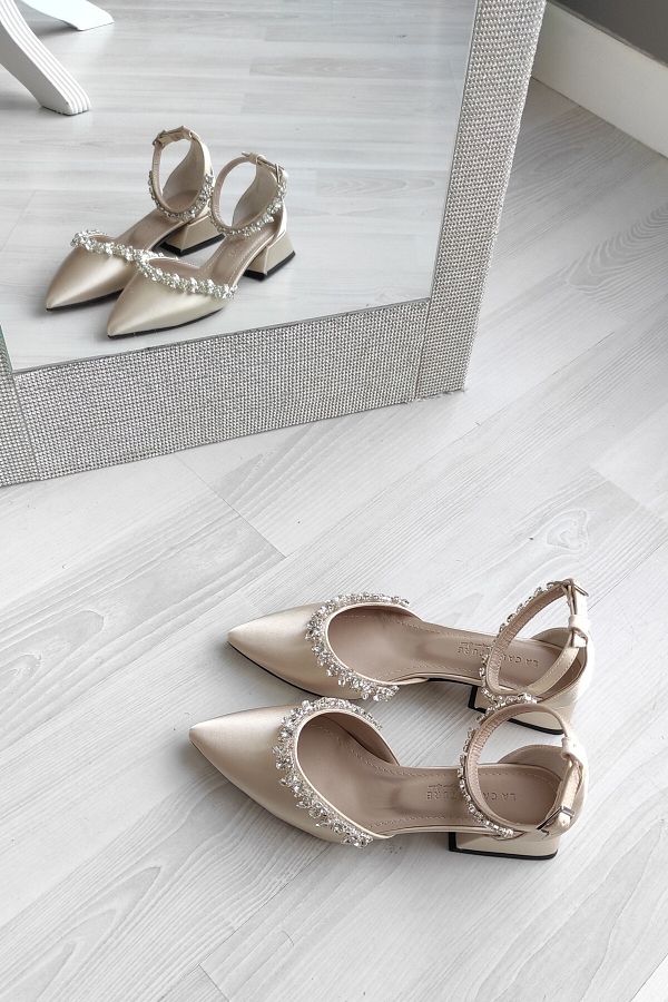 LA CALZATURE Leather Satin Zara Model Ankle Strap Stone 2cm Heeled