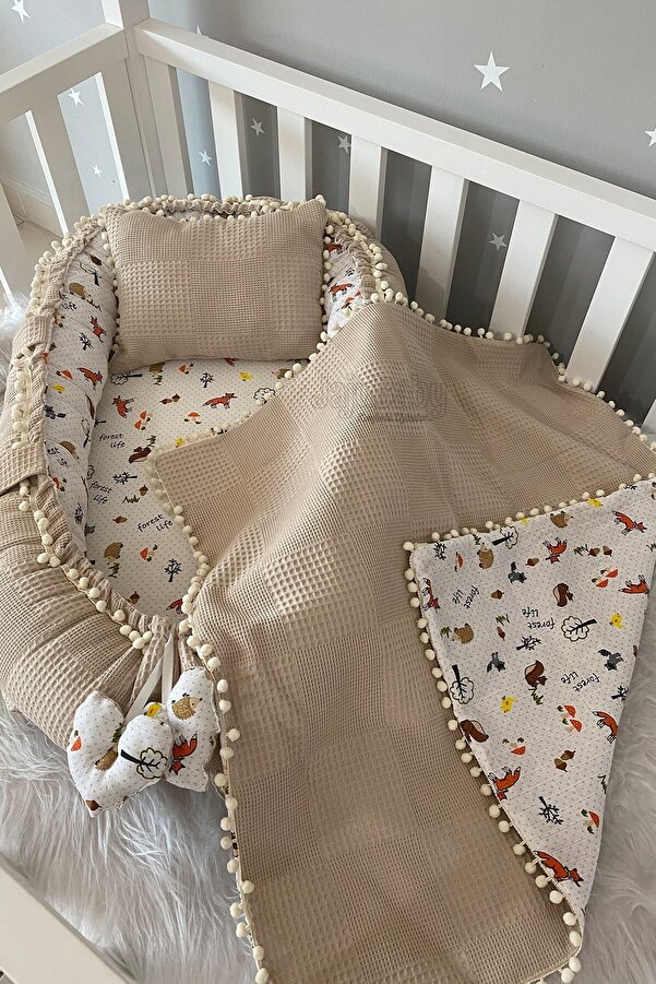 Jaju Baby Babynest Pike Kumaş Ve Müslin Kumaş Tilki Tasarım Ponponlu 3'lü Jaju-babynest Set
