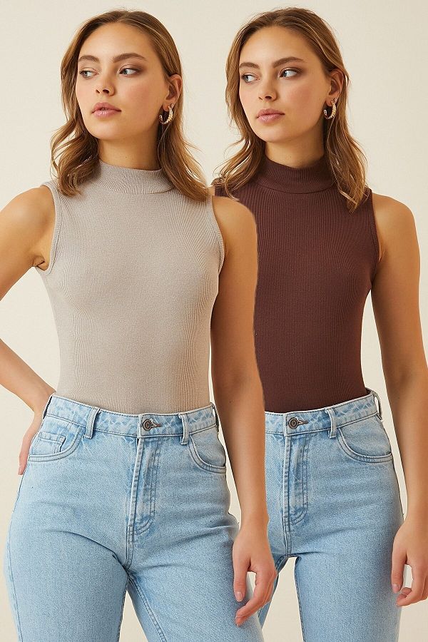 Turtleneck sleeveless blouse outlet