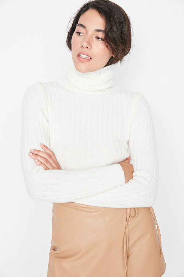 Trendyol Collection-Πλεκτό πουλόβερ με μαλακή υφή Ecru TWOAW20FV0133 1