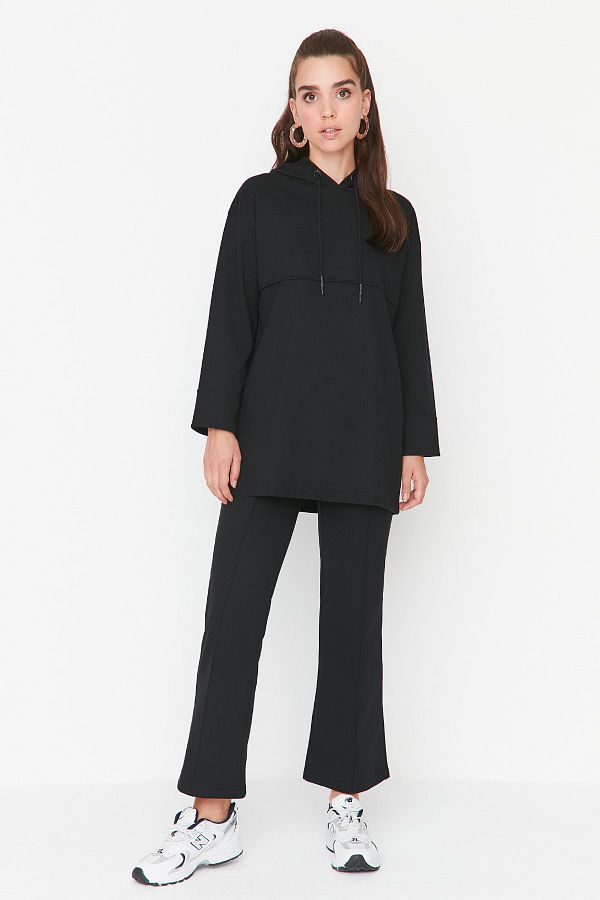 Trendyol Modest-Schwarzes Strick-Trainingsanzug-Set mit Kapuze TCTAW23EN00012 1