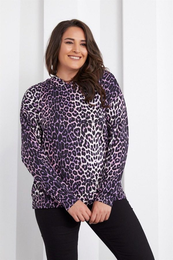 Sweat leopard hotsell