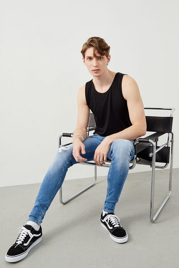 Jean destroy 2025