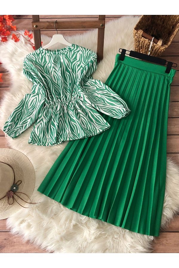 Pleated skirt suit store
