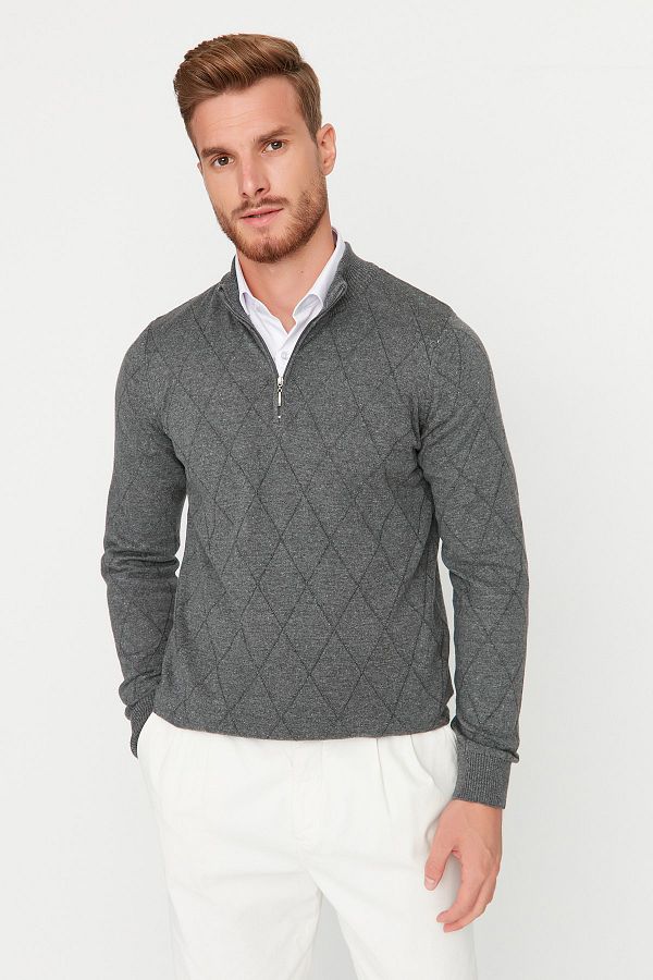 Smart knitwear shop