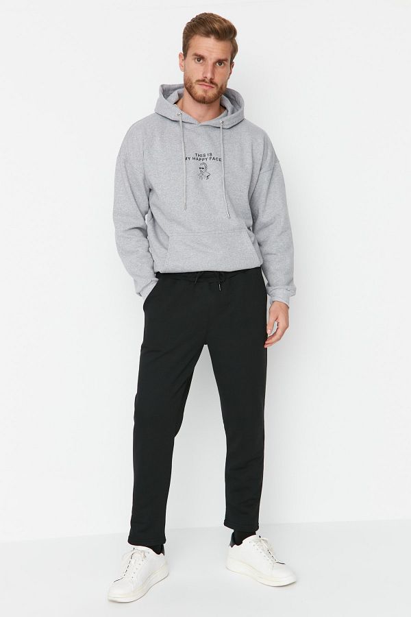 Trendyol Collection-Pantaloni de trening pentru bărbați, negri, cu ajustare normală TMNAW23EA00060 1
